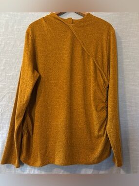 DG2 Diane Gilman Top Pullover Long Sleeve Saffron/Gold Women’s Sz XL